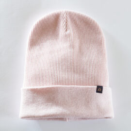 шапка-лопата розовая пудра
